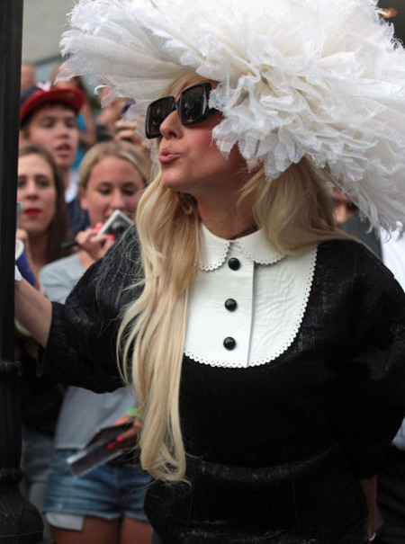 lady gaga headpiece